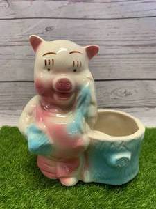 lot 87 image: Vintage Shawnee Art Pottery Planter Pudgy Pig