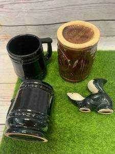 lot 89 image: Pottery Skunk, Two Frankoma Mugs, Geshuntite Mug