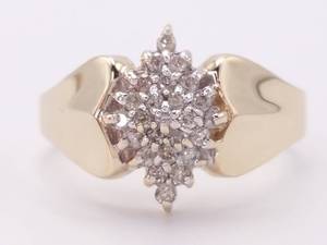 lot 52 image: 14 Carat Diamond Cluster Yellow Gold Estate Ring