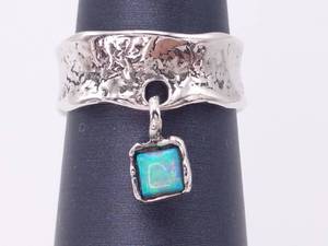 lot 61 image: Artist Signed Opal Dangle Estate Ring