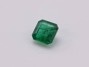 lot 35B image: 1.09 Carat Natural Emerald Gemstone