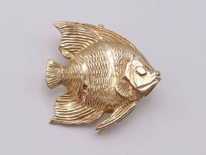 lot 35 image: Exotic Angelfish Estate Pendant in 14k Yellow Gold