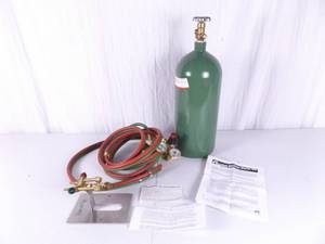 lot 2 image: Like New Carlisle Mini CC Glass Blowing Torch, FULL Tank, Regulators, etc.