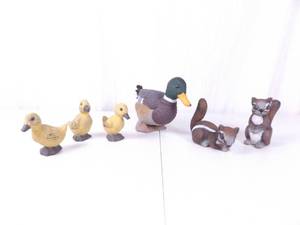 lot 21 image: Lot of ArtLine Garden Statues