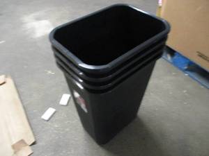 4 -10 Gallon Plastic Trash Bins re...