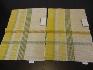 Threshold Bath Rugs- qty 2...