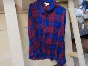 5 Womens 2XL and 2 size 3XL Purple...