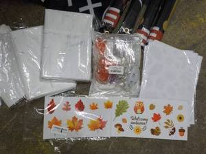 Plastic Tablecloths, Flag Dcor, S...