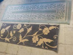 2 Runner rugs - longest one is 6 fe...