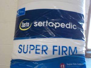 Serta Super Firm King Size Pillow...