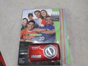 lot 45 image: vivitar camera ...