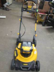 lot 70 image: dewalt 2x20volt cordlesslawn mower ...