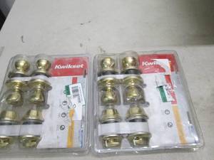 lot 171 image: 2 sets of  kwickset keyed entry and...