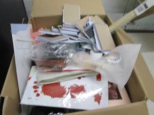 lot 222 image: box of kraft items and more ...