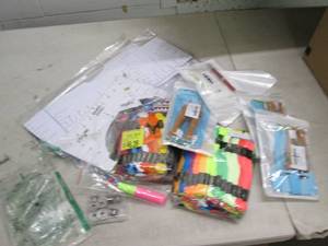 lot 228 image: sewing items ...