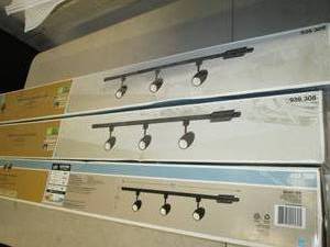 lot 241 image: 33 light led linear track round ba...
