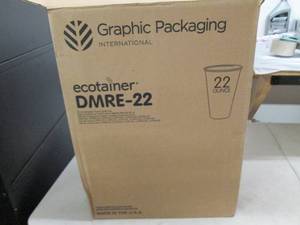 lot 266 image: case of 1000 22oz cups ...