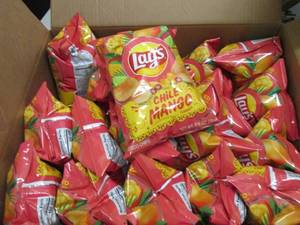 lot 275 image: lays chilie mango potato chips 20 b...