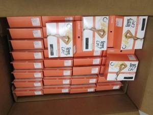 lot 300 image: case of leggs to go ultra sheer pan...