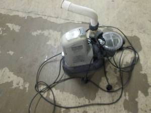 lot 317 image: intex pool pump powers on ...