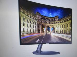 Samsung CF390 Series 27 inch FHD 19...