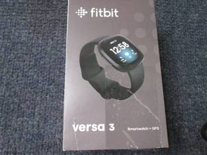 Fitbit Versa 3 Smartwatch � Black ...