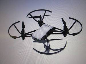 DJI Tello Quadcopter Drone with HD ...