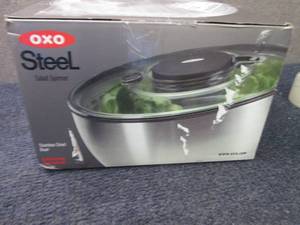 Oxo Steel Salad Spinner open box Re...