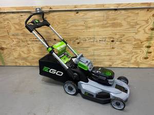 lot 10 image: EGO Cordless Lawn Mower 21 with 5 Ah Battery and Charger