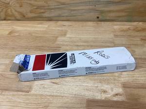 lot 70 image: LINCOLN ELECTRIC ED030568 332x14 5 Pound Weld Stick