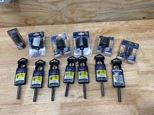 lot 113 image: BOSCH Lot of Drill Bits and Hole Bits