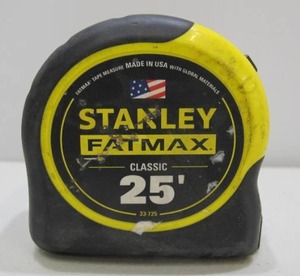 lot 587 image: Stanley FATMAX Classic 25 Foot Tape Measure