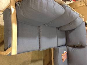 lot 17 image: Hampton Bay Geneva 6-Piece Brown Wicker Outdoor Patio Sectional Sofa Seating Set with Ottoman and CushionGuard Sky Blue Cushions (review pictures)