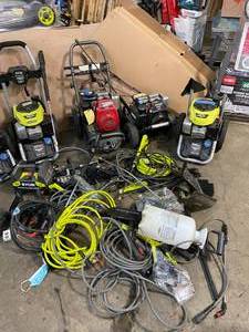 lot 49 image: PALLET WITH ASSORTED OUTDOOR EQUIMENT FOR PARTS O REPAIRS SEE PICTURES
