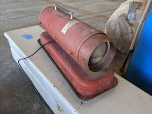 lot 906 image: Jim Dandy Portable Heater - 50,000 BTUhr. Input - NO SHIPPING