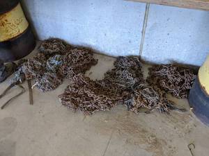 lot 934 image: Large Lot of Assorted Tire Chains - NO SHIPPING
