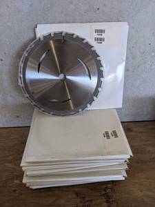 lot 952 image: Lot of (13) 7-14 Wood Saw Blades - 58 Arbor - SHIPPING AVAILABLE