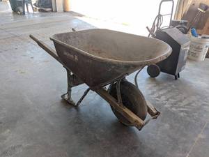lot 996 image: Pneumatic Tire Wheel Barrow - NO SHIPPING