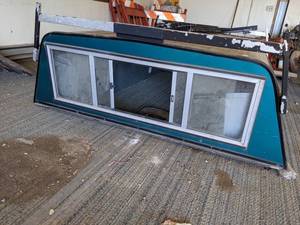lot 857 image: Unicover Aluminum Contractors Topper (Green) Measures 80 x 70 x 24 W Extra Ladder Rack - NO SHIPPING