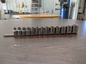 lot 708 image: SNAP-ON SAE Socket Set - 12 Drive - 6-Point - 1-18 to 38 (13 Sockets) - SHIPPING AVAILABLE