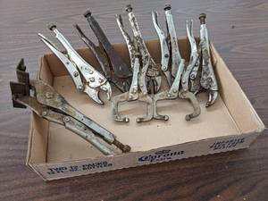 lot 719 image: Lot of Vise Grip Locking Pliers - 4 are Vise Grip Brand - SHIPPING AVAILABLE