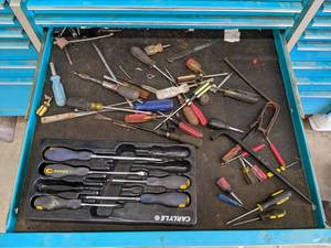 lot 738 image: Lot of (30) Screwdrivers and More - SHIPPING AVAILABLE