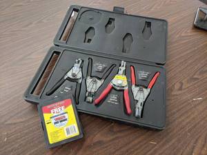 lot 760 image: Ratchet Master Hose Puller and Quick Release Pliers Kit - SHIPPING AVAILABLE