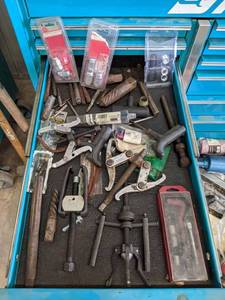 lot 769 image: Lot of Gear Pullers, Easy Outs and More - Drawer NOT Included - SHIPPING AVAILABLE