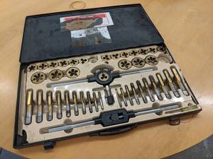lot 810 image: Pittsburgh Tap and Die Kit 14 to 1 and  - SHIPPING AVAILABLE
