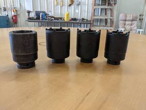 lot 812 image: SNAP-ON Axle Nut Sockets Part No. S8695C, S6109A, S6146  SNAP-ON 1-34 Impact Socket w 34 Drive - SHIPPING AVAILABLE