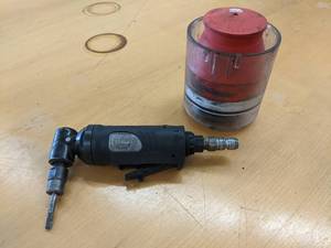 lot 813 image: MAC Tools BP300 Bearing Packer Kit and MAC Tools Pneumatic Die Grinder Part No. AG60AH - SHIPPING AVAILABLE