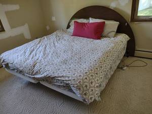 lot 152 image: Serta Adjustable Bed, King Size (2)...