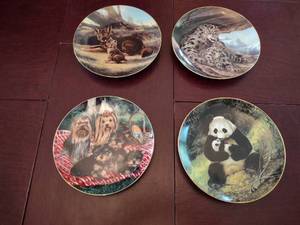 lot 165 image: (4) Collector Plates...