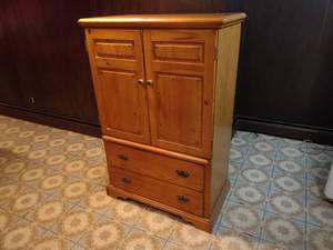 lot 166 image: Cabinet, 39x31x60...